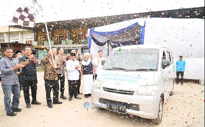 Foto : Bupati Muaro Jambi Bambang Bayu Suseno (BBS) meresmikan dapur Program Satuan Pelayanan Pemenuhan Gizi (SPPG) di Desa Niaso, Kecamatan Marosebo, Kamis 30 Oktober 2025  (Dok : Pemkab Muaro Jambi)
