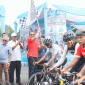 Foto : Lomba Balap Sepeda Criterium 2025 yang dibuka oleh Wakil Bupati Muaro Jambi, Junaidi H. Mahir, dalam rangka memperingati HUT ke-26 Kabupaten Muaro Jambi. (Dok : Pemkab Muaro Jambi)