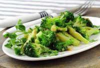 Foto : Brokoli Hijau Sayur Yang kaya Manfaat (Dok Alodokter.com)