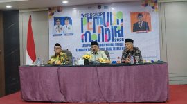 Bupati Tanjung Jabung Barat Drs. H. Anwar Sadat, M.Ag membuka Workshop Pemuda Mandiri yang digelar Dinas Pariwisata, Kepemudaan, dan Olahraga Kabupaten Tanjung Jabung Barat, Rabu 29 Oktober 2025 (Dok Prokopim TanjabBarat)