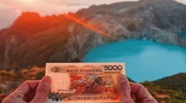 Foto : Danau Tiga Warna Kelimutu di NTT (Dok : Istimewa)