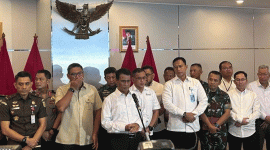 to: Menteri Pertanian Andi Amran Sulaiman dalam rangka 1 Tahun Kinerja Pembangunan Pertanian pada Pemerintahan Presiden Prabowo Subianto, Kamis (22/10/2025) di gedung Kementan, Jakarta. ( Dok : CNBC Indonesia/Martyasari Rizky)

