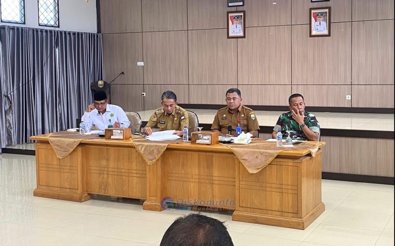 Foto : Wakil Buapati Junaidi Mahir Pimpin Rapat Persiapaj MTQ Ke  54,Senin 20 Oktober 2025 (Dok Diskominfo Muaro Jambi)