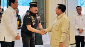 Foto : Presiden Prabowo Saat Penyerahan Uang pengganti Hasil Korupsi PCO (Dok : Seskab RI)