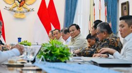 Foto : Presiden Prabowo Rapat terbatas Dengan Para Menteri (Dok BPMI)