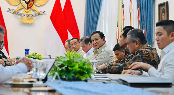 Foto : Presiden Prabowo Rapat terbatas Dengan Para Menteri (Dok BPMI)