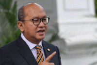 Foto : Menteri Investasi dan Hilirisasi Rosan Roeslani merespons klaim Ketua DEN Luhut Binsar Pandjaitan perihal Keppres untuk menyelesaikan utang kereta cepat Whoosh. (Dok : ANTARA FOTO/ADITYA PRADANA PUTRA)
