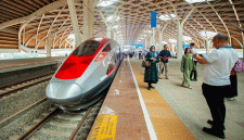 Foto : Kereta Cepat Jakarta - Bandung Whoosh (Dok : BBCNews Indonesia Getty)