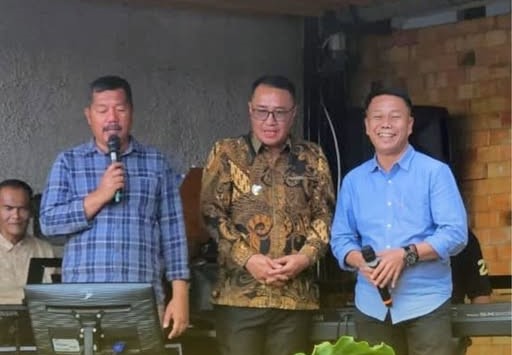 Foto : Bupati Monadi,Wako Alfi dan Sekda Alfian 