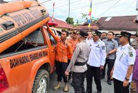 Foto :P Wawako Azhar Hamzah Mengecek Kesiapsiagaan Peralatan dan Tim Bencana Hidrometeologi (Dok : Humas)