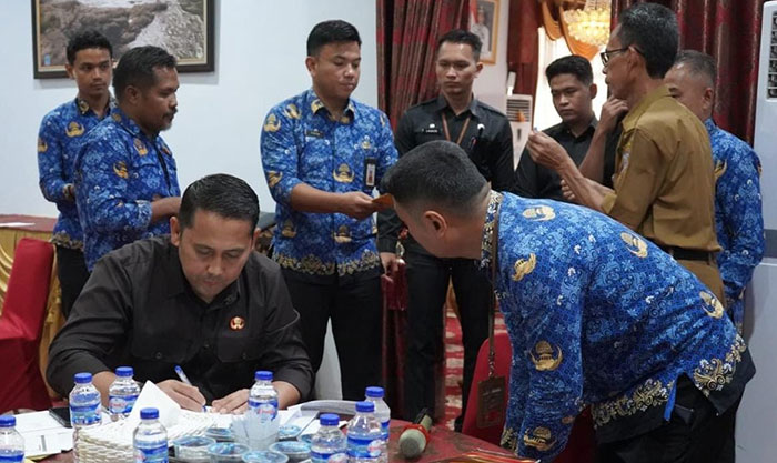 Foto : Bupati Merangin H.M Syukur (Sumber : Kominfo)