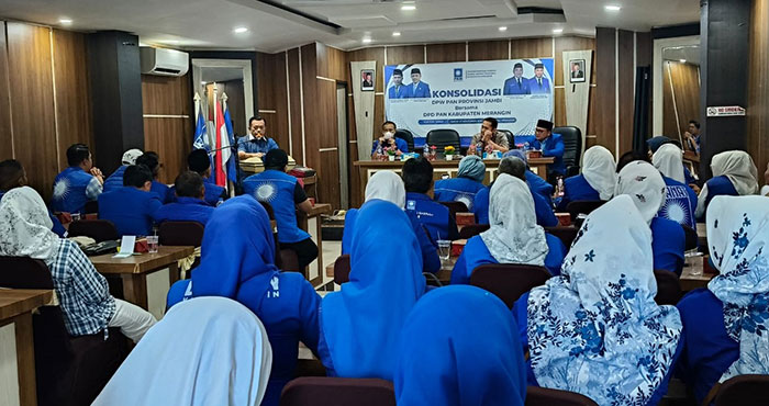 Foto : Ketua DPW PAN Provinsi Jambi Al Haris Konsolidasi di Merangin (Dok : Pariwarajambi.com)