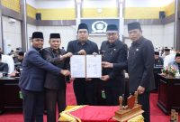 Foto : Paripurna Pengesahan RAPBD tahun 2026 Kota Sungai Penuh (trendsatu.com)