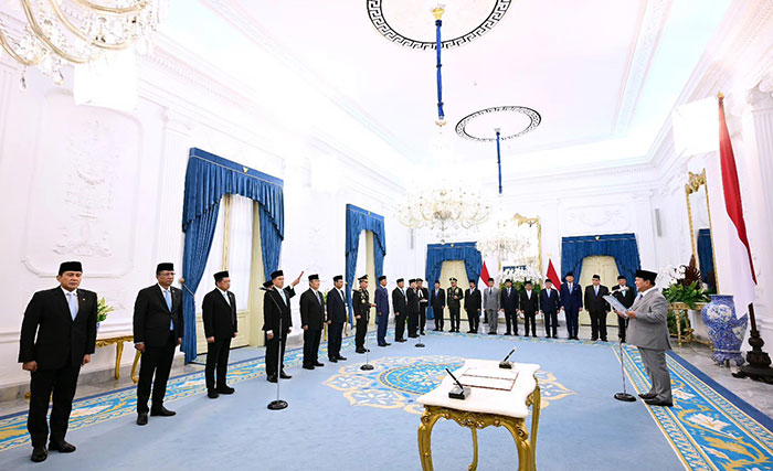 Foto : Presiden Prabowo Lantik Komisi Reformasi Polri (Dok BPMI Setpres)