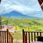Foto : View Gunung Kerinci dari Kamar The Hills Resort Kerinci (Sumber : Agoda)