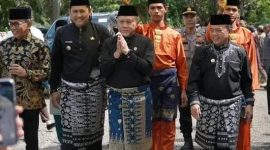 Menko Pangan Zulkifli Hasan bersama Bupati Merangin H M Syukur pada Paripurna HUT ke-76 Kabupaten Merangin