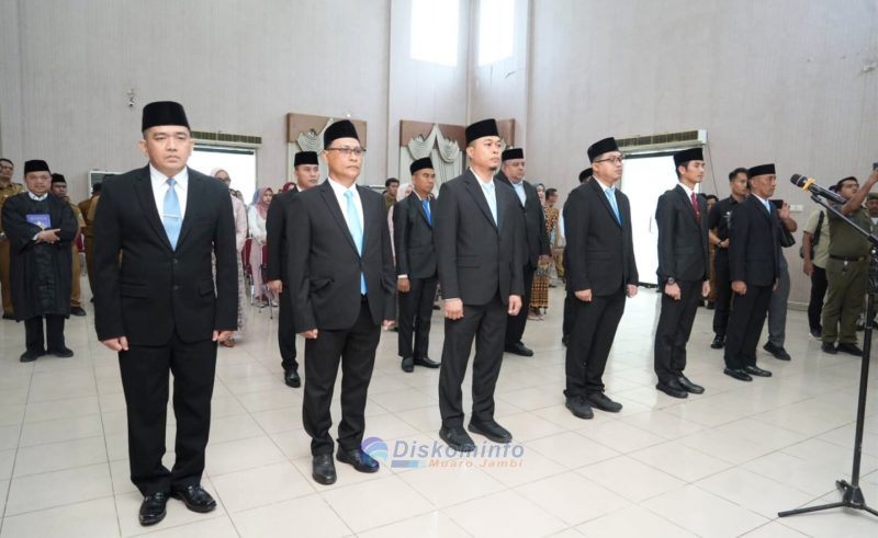 Pelantikan pejabat Eselon II Pemkab Muaro Jambi oleh BBS