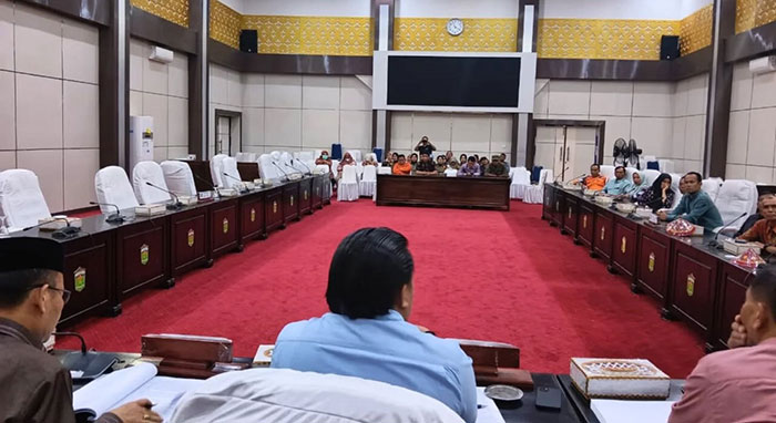 PPPK Paruh Waktu Sungai Penuh berdialog dengan DPRD soal insentif