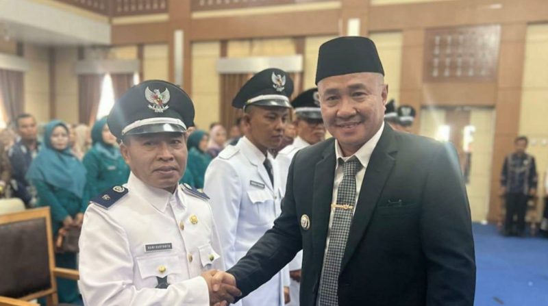 Pelantikan lima Kepala Desa PAW oleh Wali Kota Alfin