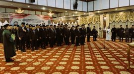 Sekretaris Daerah Jambi Sudirman melantik puluhan pejabat eselon II, III, dan IV di Auditorium Rumah Dinas Gubernur Jambi / Pariwarajambi.com