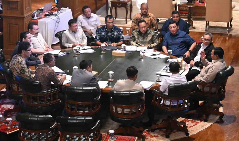 Presiden Prabowo gelar Pertemuan dengan Jajaran Kabinet di Hambalang