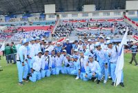 Bupati Merangin M Syukur bersama pemain PS Merangin saat pembukaan Gubernur Cup 2026