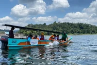 Restocking Ikan Endemik Bupati Monadi dan PT KMH