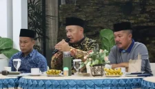 Wali Kota Sungai Penuh Alfin dan Bupati Kerinci Monadi menghadiri silaturahmi bersama Lembaga Adat Kabupaten Kerinci dan Kota Sungai Penuh di Rumah Dinas Wali Kota