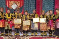 Gubernur Jambi Al Haris,Walikota Sungai Penuh Alfin dan Bupati kerinci Monadi Mendapat Gelar Adat Dari 5 Luhah Sungai Penuh