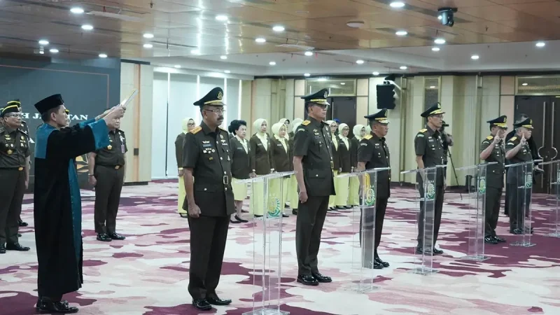 Jaksa Agung ST Burhanuddin melantik enam Pejabat Eselon I Kejaksaan Agung di Gedung Utama Kejaksaan Agung, Jakarta, Jumat 24 Juli 2026.