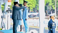 Presiden Prabowo Subianto melantik 1.204 Pamong Praja Muda Angkatan XXXIII IPDN Tahun 2026 di Kampus IPDN Jatinangor