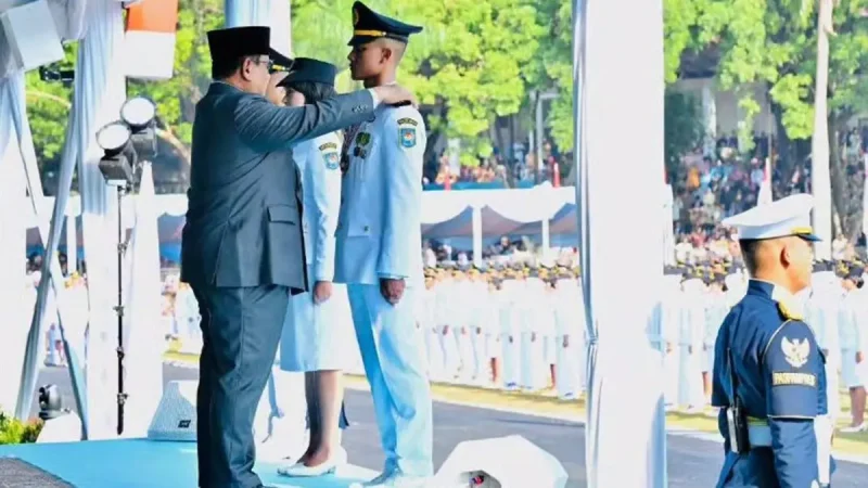 Presiden Prabowo Subianto melantik 1.204 Pamong Praja Muda Angkatan XXXIII IPDN Tahun 2026 di Kampus IPDN Jatinangor