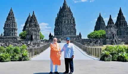 Presiden Prabowo Subianto dan PM India Narendra Modi mengunjungi Candi Prambanan untuk memulai kerja sama konservasi warisan budaya Indonesia–India