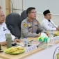 Wakil Wali Kota Sungai Penuh Azhar Hamzah mengikuti Rakor Strategi Penanggulangan Geng Motor Provinsi Jambi secara virtual di Aula Polres Kerinci.